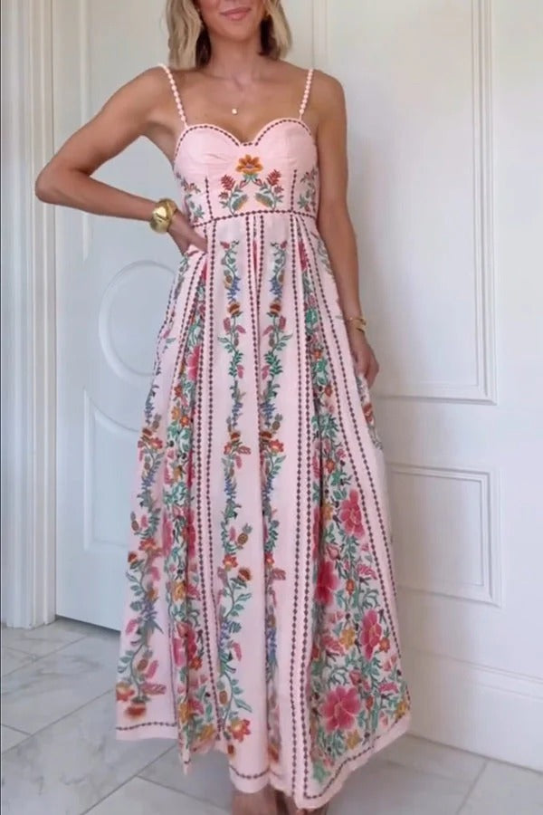 Unieke maxi-jurk met delicate bosprint, sweetheart-halslijn en kralenbandjes