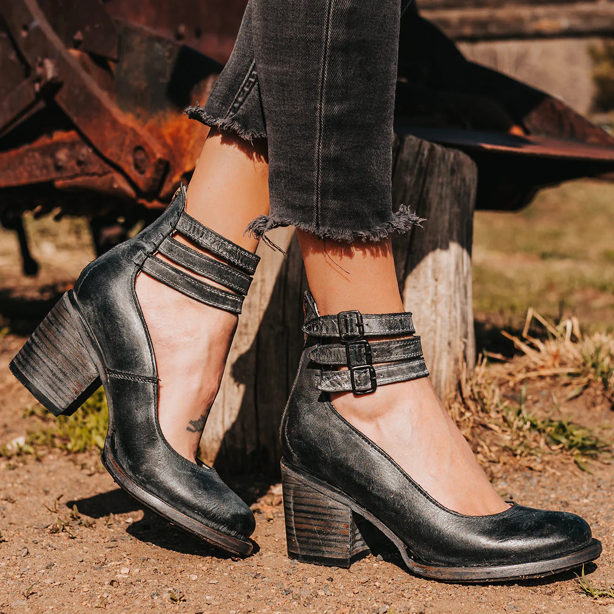 Nola™ | Minimalist Leather Sandal