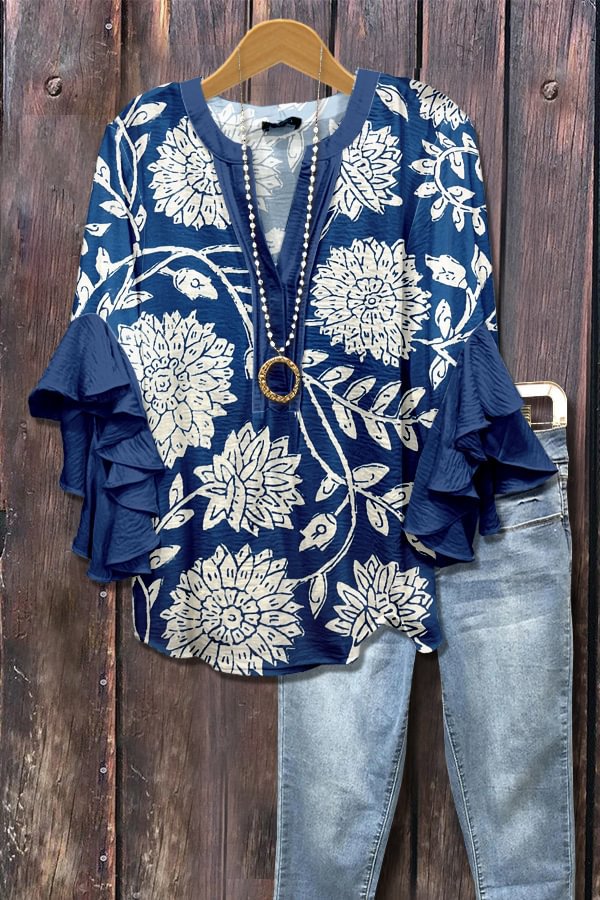 Donkerblauwe en witte blouse met 3D-bloemenprint