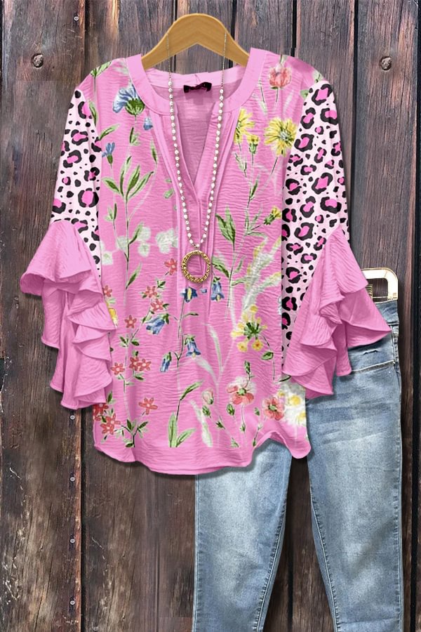 Roze blouse met stippen en 3D-bloemenprint